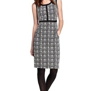 Elegant Black and White Sleeveless Dress